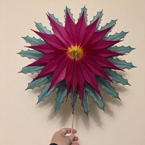 Vtg Christmas Poinsettia Fan Flower Tissue Paper Honeycomb Made in Denmark Q=3